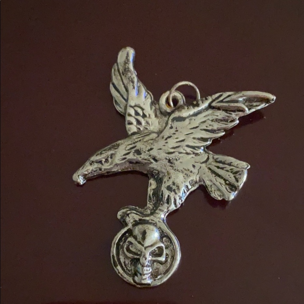 Eagle silver bled charm for men